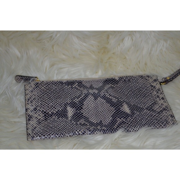 Michael Kors‎ Jet Set Travel Large Snakeskin Print Leather Zip Clutch Wristlet - Picture 2 of 5